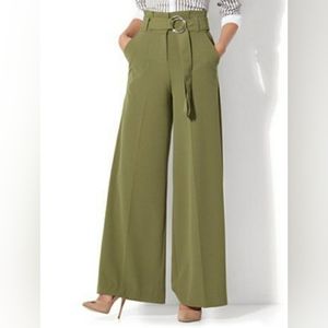 NEW WITH TAGS- SIZE 8 New York & Company Stretch Palazzo Pants Olive Green